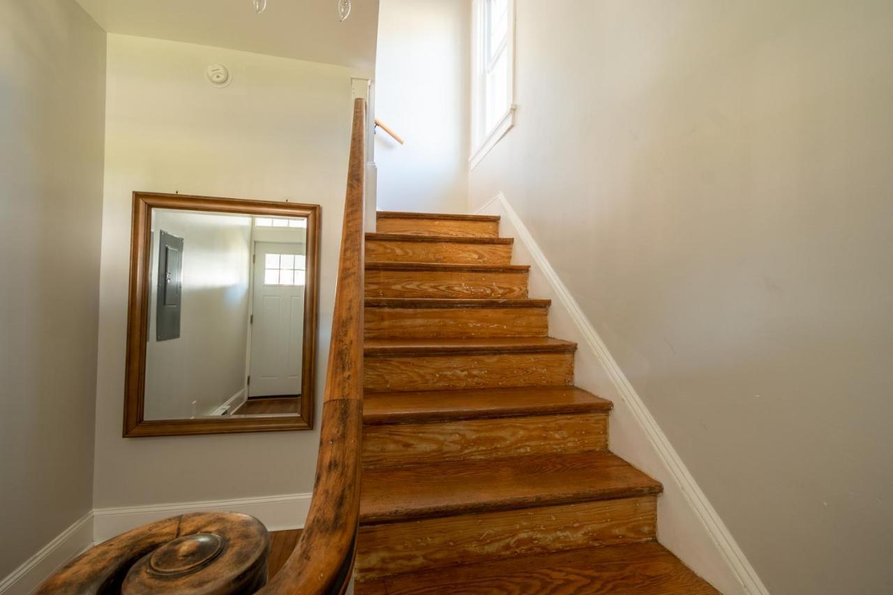 Contemporary 3-Bedroom Home With Balcony In Rva Richmond Ngoại thất bức ảnh